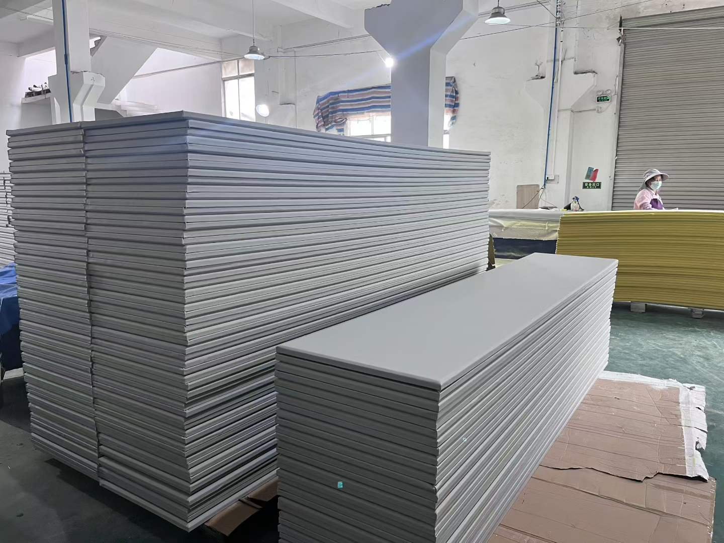 Acoustics Project for the Gymnasium Middle School suspended acoutics absorber